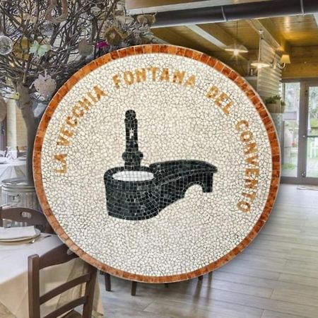 La Vecchia Fontana Del Convento Acomodação com café da manhã Giulianova Exterior foto